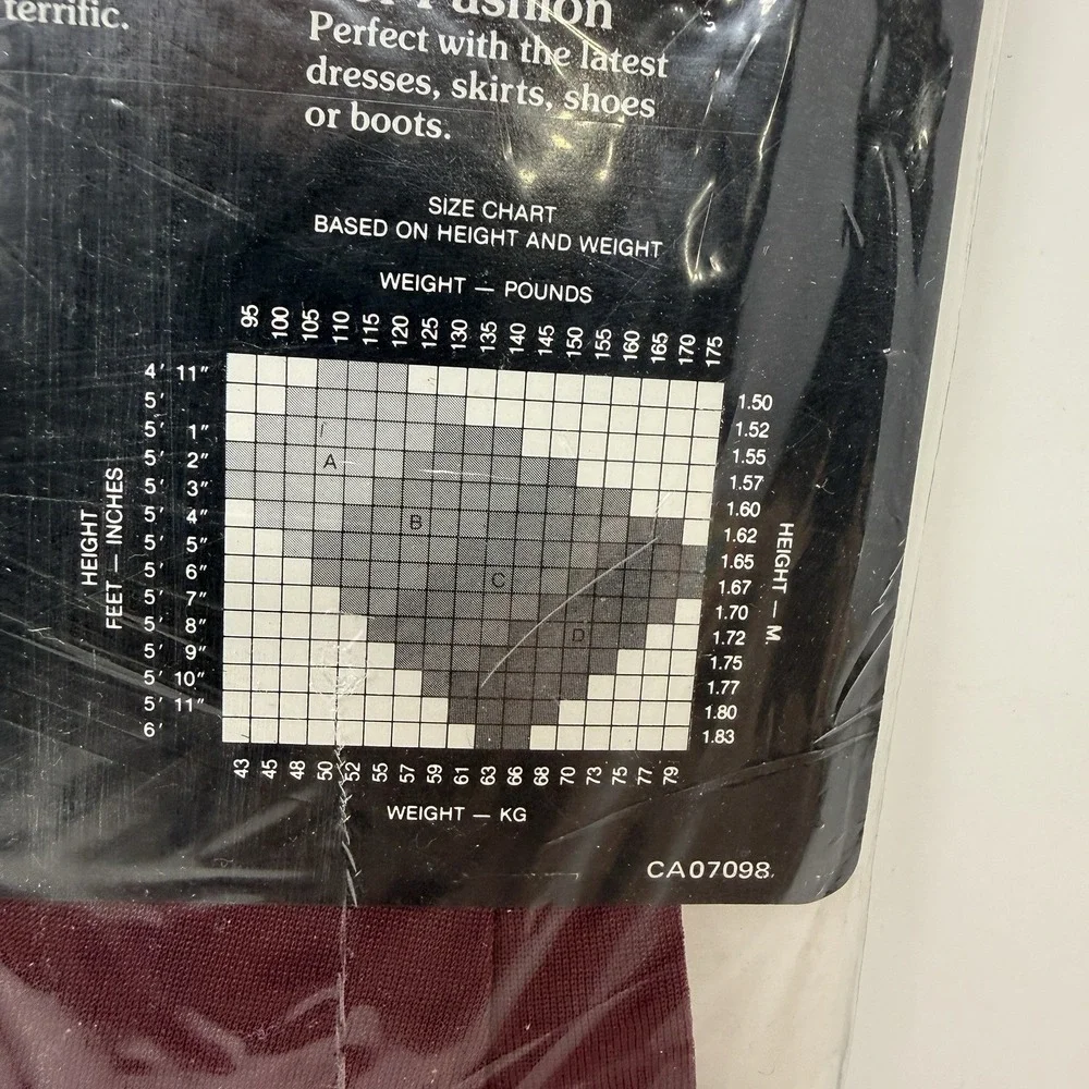 Vintage 1980s Danskin Shimmery Tights Size B Color Wine Style 1242 NEW